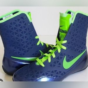 MENS Nike KO boxing shoes.